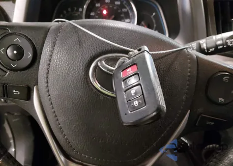 2015 Toyota Rav4 Limited из США, поврежденный, VIN 2T3DFREV4FW229567